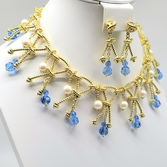 Heidi Daus Twist Gold Knot Jewelry Set with White Glass Pearl + Sapphire Crystal - Picture 7 of 10